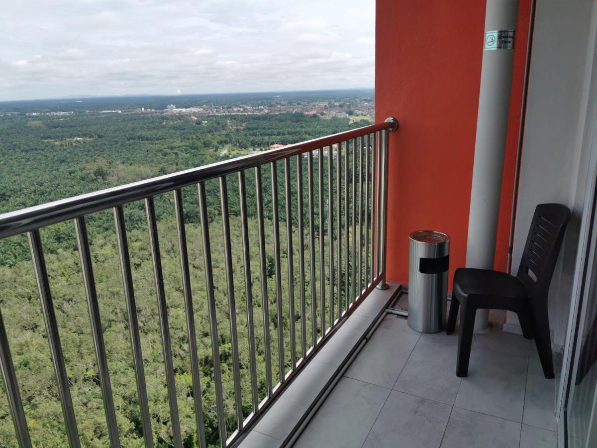 Coco Homestay 旅人の家@The Venus Sitiawan Perak Buitenkant foto